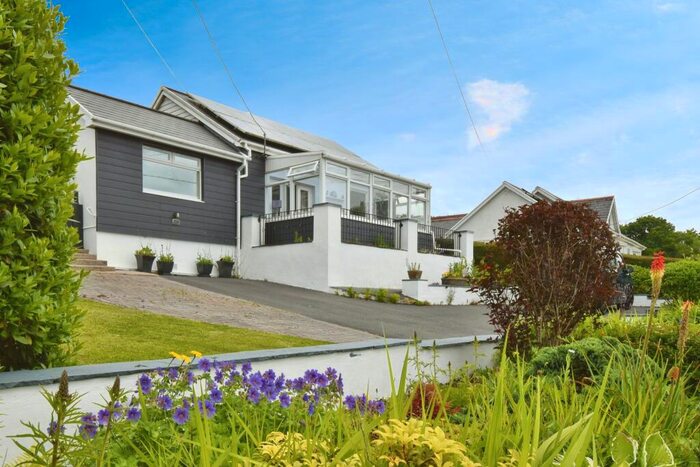 2 Bedroom Bungalow For Sale In Llandeilo Road, Gorslas, Llanelli, Carmarthenshire, SA14
