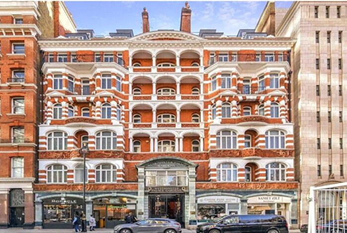 4 Bedroom Flat To Rent In Westminster Palace Gardens, Artillery Row, London, SW1P