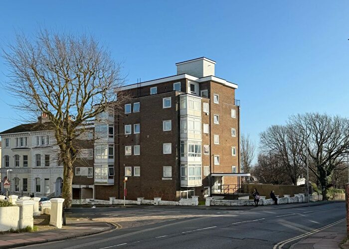 1 Bedroom Flat For Sale In Dyke Road, Brighton, BN1