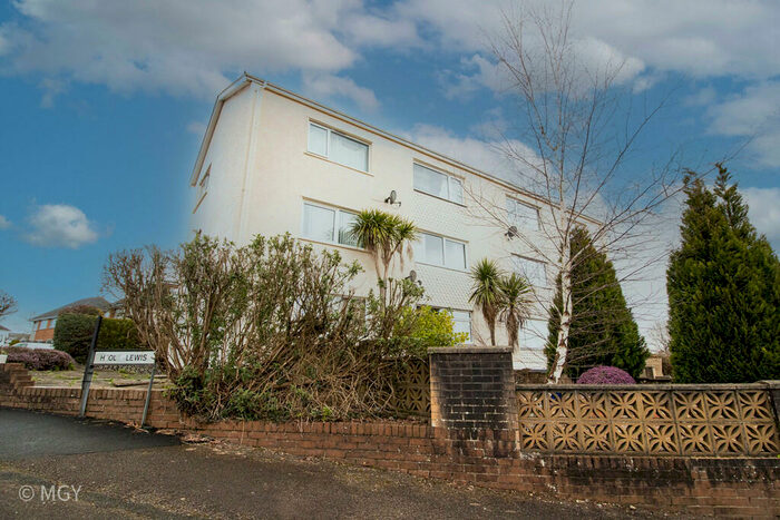 2 Bedroom Flat To Rent In Heol Lewis, Rhiwbina, CF14