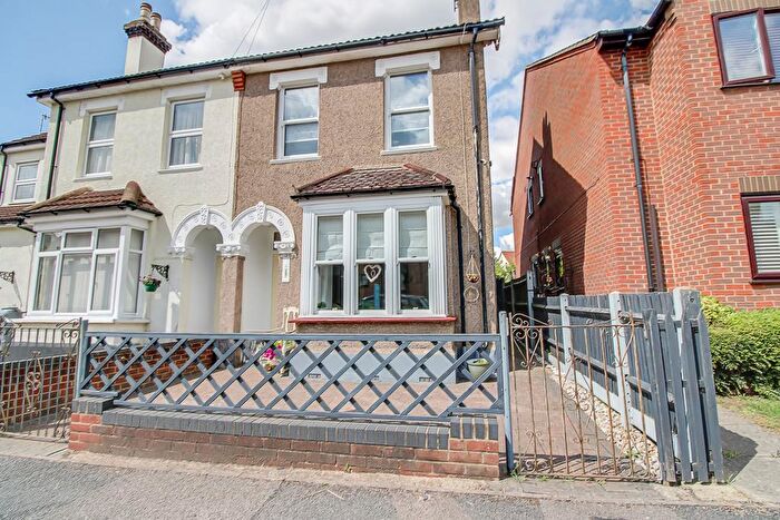 2 Bedroom Semi Detached House For Sale In Runnymede Road, Stanford-Le-Hope, SS17