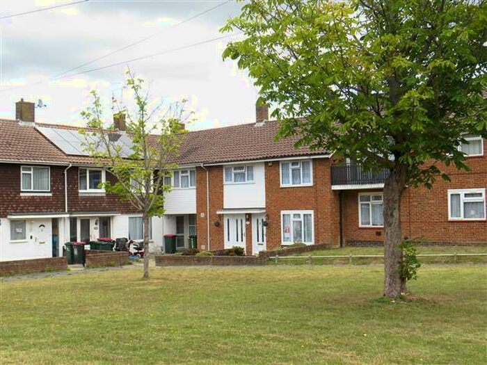 2 Bedroom Apartment To Rent In Southgate Drive, Crawley, RH10