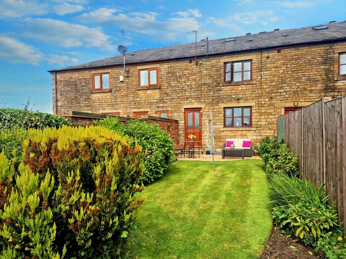 3 Bedroom Cottage For Sale In Moss Hall Road, Heywood, OL10