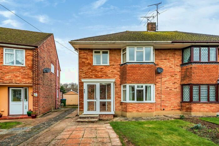 3 Bedroom Semi-Detached House To Rent In Croft Way, Horsham RH12