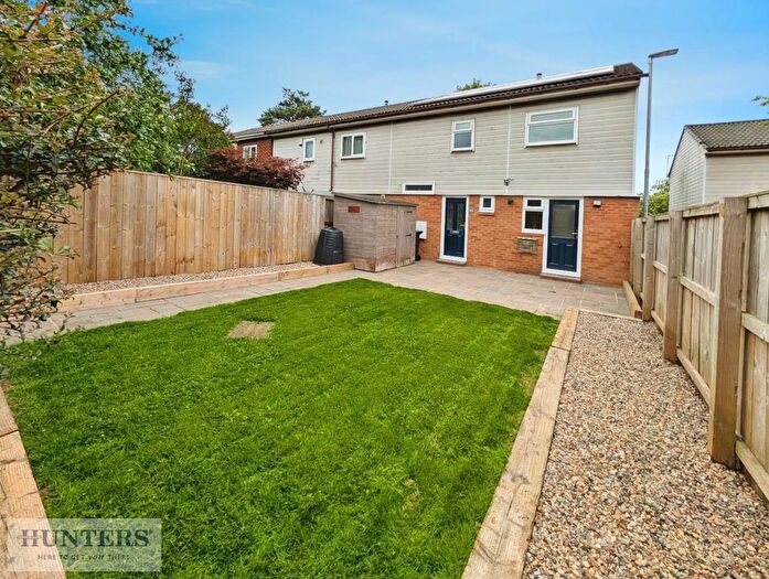 3 Bedroom End Of Terrace House For Sale In Cotswold Place, Peterlee, County Durham, SR8