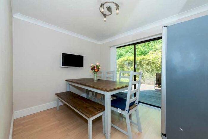 5 Bedroom End Of Terrace House To Rent In Beaumont Place, Isleworth, TW7