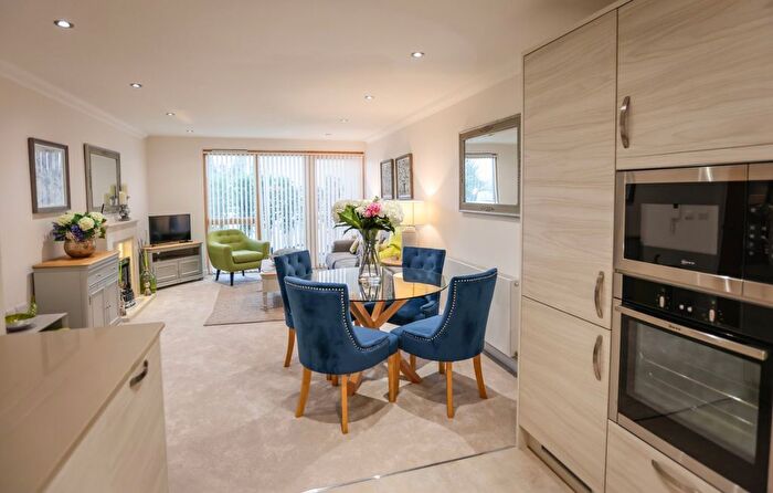 2 Bedroom Flat To Rent In Castle View Retirement Village, Helston Lane, SL4