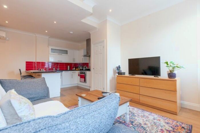 1 Bedroom Flat To Rent In Horse Fair, Banbury, OX16