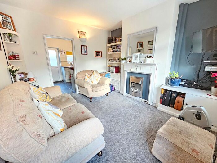 2 Bedroom Terraced House For Sale In Bromsgrove Road, Droitwich, Worcestershire, WR9
