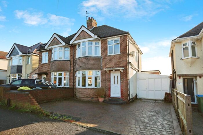 3 Bedroom Semi Detached House For Sale In Kathleen Road, Southampton, Hampshire, SO19