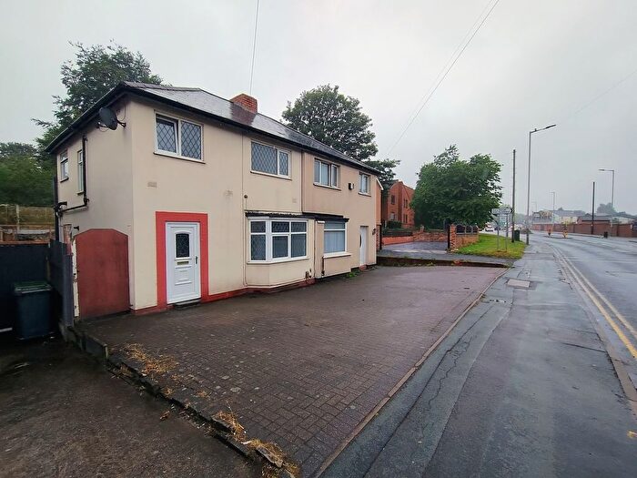 3 Bedroom Semi-Detached House To Rent In Parkfield Road, Wolverhampton, WV4