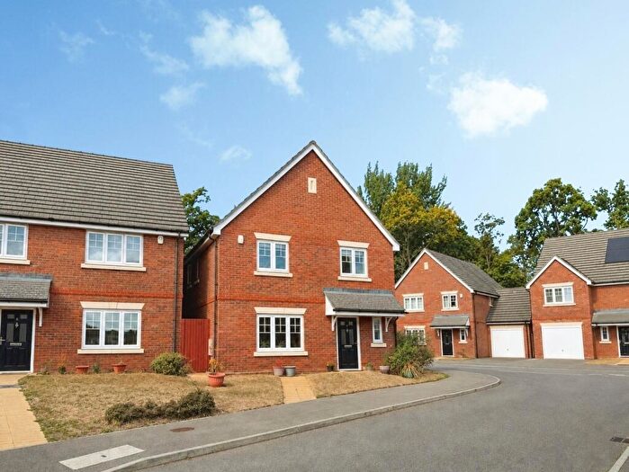 4 Bedroom Detached House For Sale In The Docks, Bracknell, Berkshire, RG12