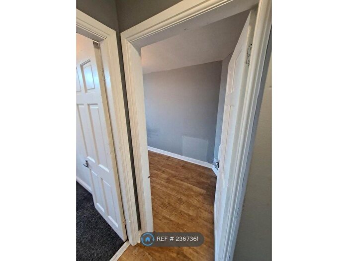 1 Bedroom Flat To Rent In North Street, Keighley, BD21