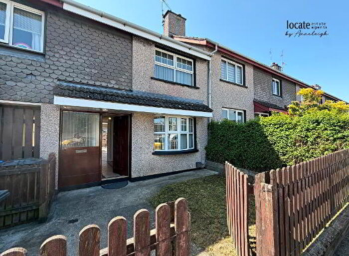 2 Bedroom Mid Terraced House For Sale In Bawnmore Place, Derry, BT47