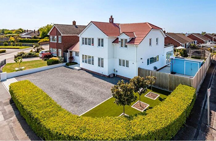 4 Bedroom Detached House For Sale In Windmill Road, Herne Bay, CT6