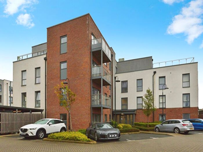 2 Bedroom Apartment To Rent In Atlas Way, Oakgrove, Milton Keynes, MK10