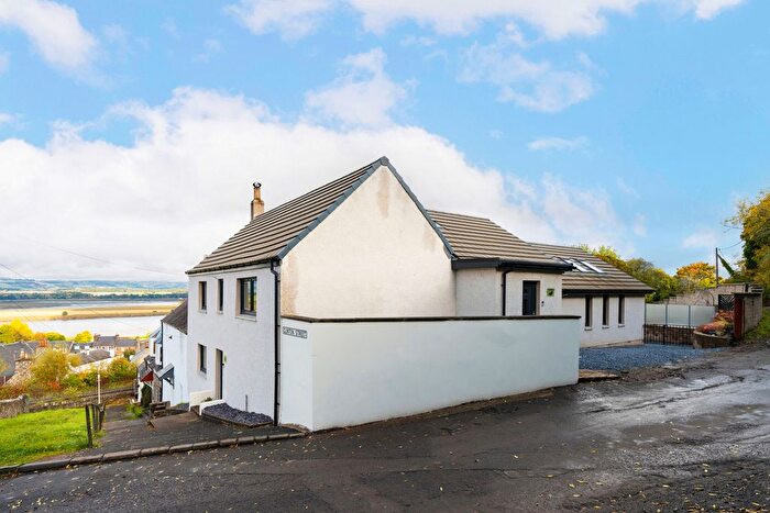 3 Bedroom End Of Terrace House For Sale In Clinton Street, Newburgh, KY14