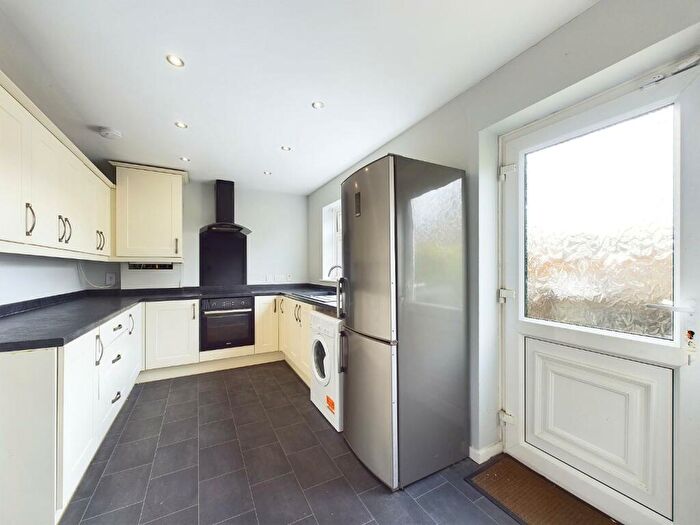 3 Bedroom House To Rent In Jardine Road, Bingley, BD16