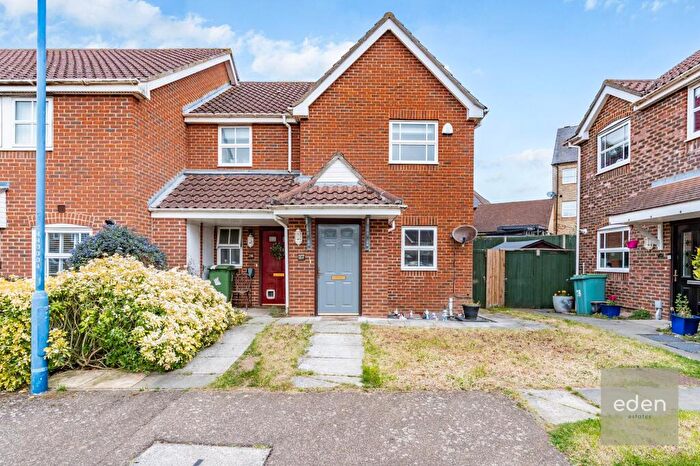 1 Bedroom Maisonette For Sale In Haydon Close, Maidstone, ME16