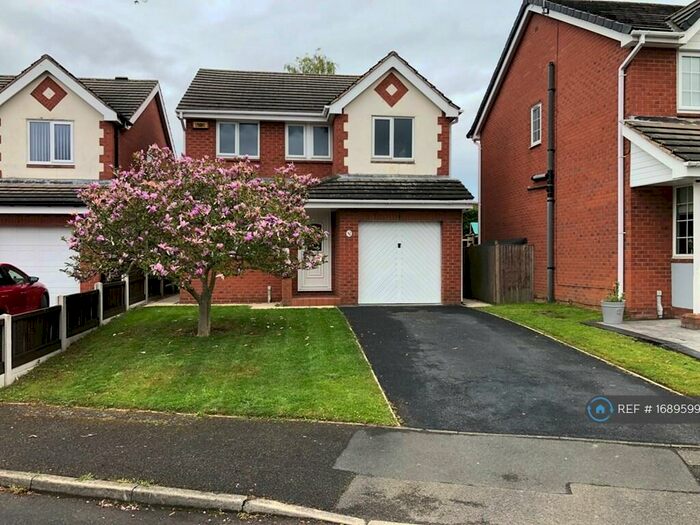 4 Bedroom Detached House To Rent In Lincoln Way, Chesterfield, S42