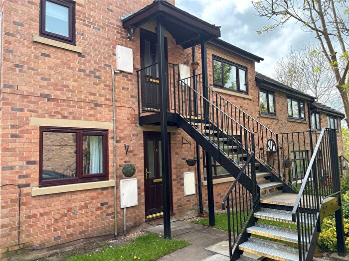 2 Bedroom Flat For Sale In Jubilee Gardens, New Mills, High Peak, Derbyshire, SK22