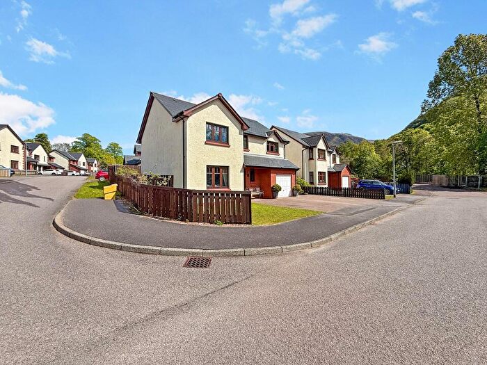 4 Bedroom Detached House For Sale In Glenlochy Road, Fort William, Inverness-shire, Highland, PH33