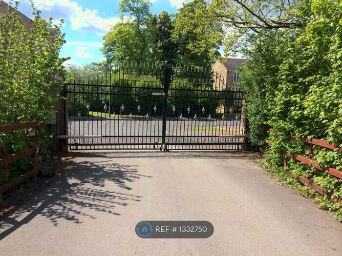 2 Bedroom Detached House To Rent In The Smithy, Gomersal, Cleckheaton, BD19