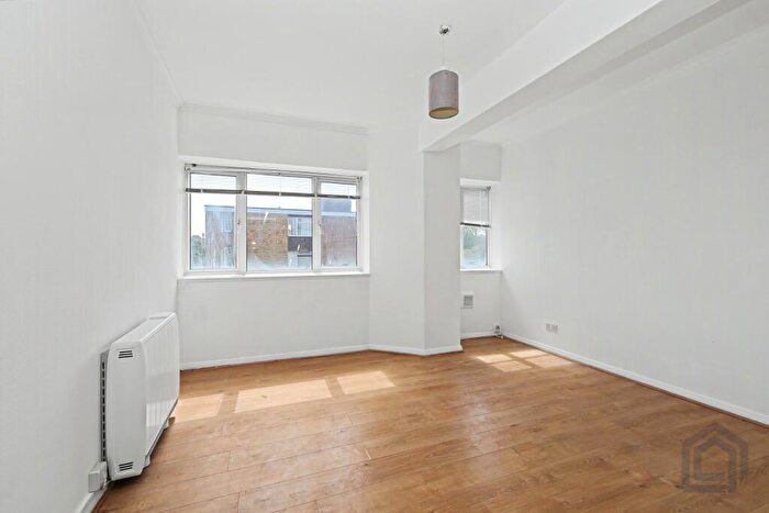 2 Bedroom Flat For Sale In Northumberland Court Northumberland Avenue, Margate, CT9 - Photo 3