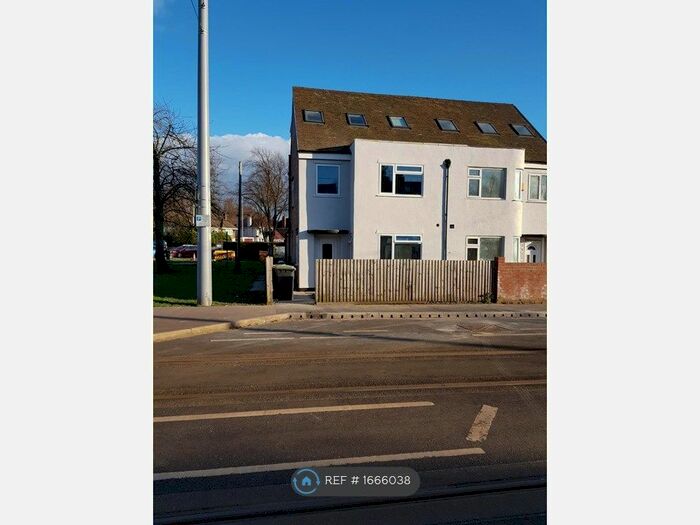 6 Bedroom Semi-Detached House To Rent In Lower Road, Beeston, Nottingham, NG9