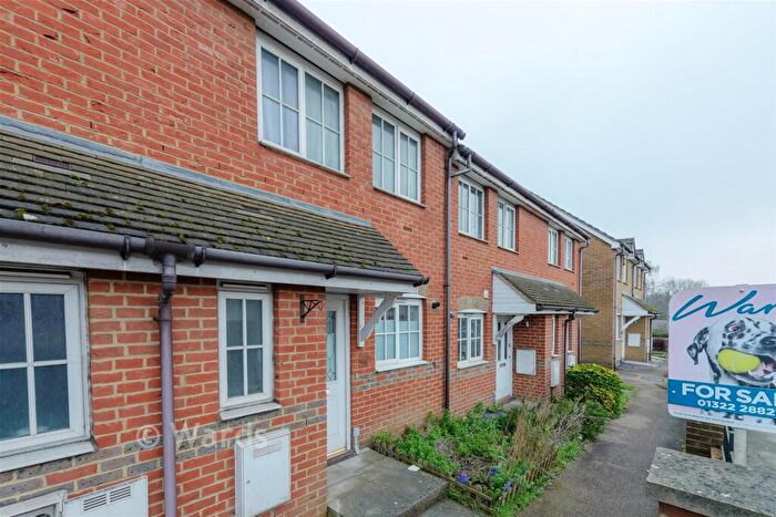 2 Bedroom Terraced House For Sale In Watling Street, Dartford, Kent, DA2