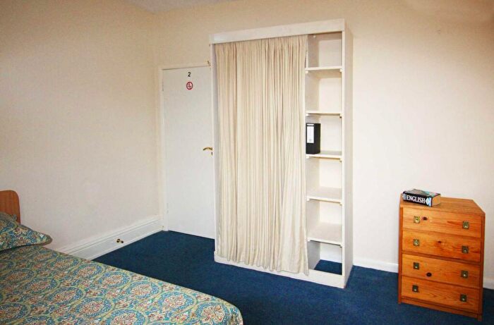 5 Bedroom Terraced House To Rent In Christchurch Road, Reading, RG2