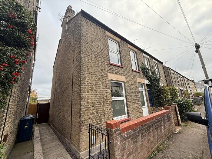 2 Bedroom End Of Terrace House To Rent In Belgrave Road, Cambridge, CB1