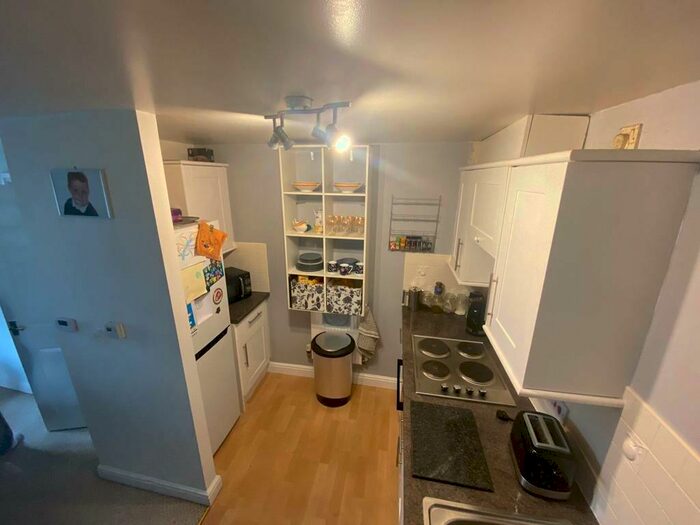 2 Bedroom Apartment To Rent In Thornwood Close, Thurnscoe, S63