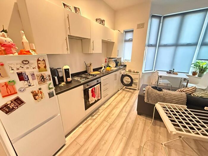 1 Bedroom Flat To Rent In Howards Road, London, E13