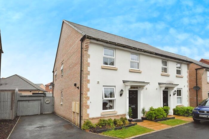 3 Bedroom Semi-Detached House For Sale In Richardson Lane, Halstead, CO9