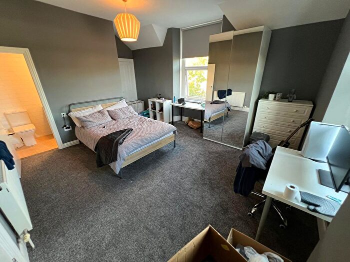 5 Bedroom Terraced House To Rent In Bryn Y Mor Crescent, Swansea, SA1