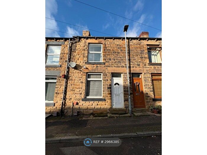 3 Bedroom Terraced House To Rent In Fitzwilliam Street, Hoyland, Barnsley, S74