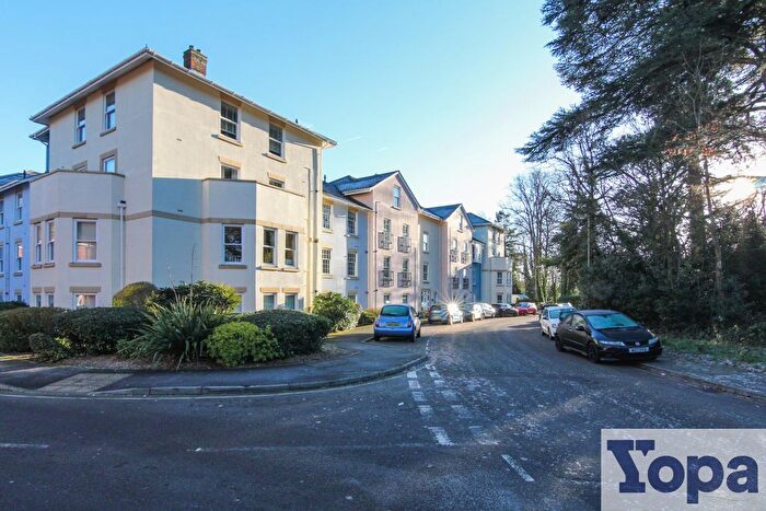 1 Bedroom Flat For Sale In Winton Close, Winchester, SO22