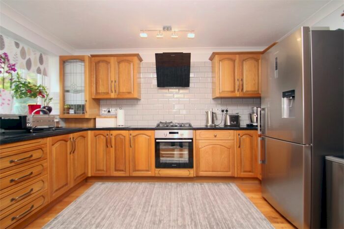 1 Bedroom Flat To Rent In Frankswood Avenue, Yiewsley, West Drayton, Greater London, UB7