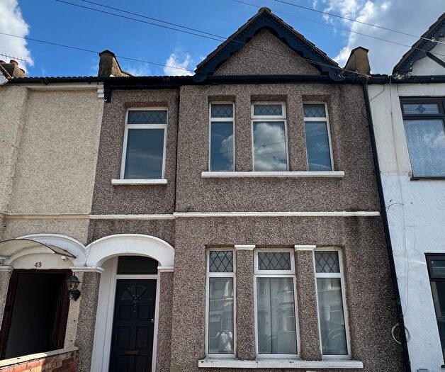 3 Bedroom Terraced House To Rent In Norman Road, Ilford, IG1
