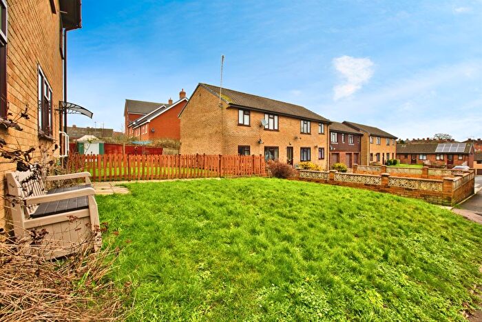 1 Bedroom Flat For Sale In Kiddles, Yeovil, BA21