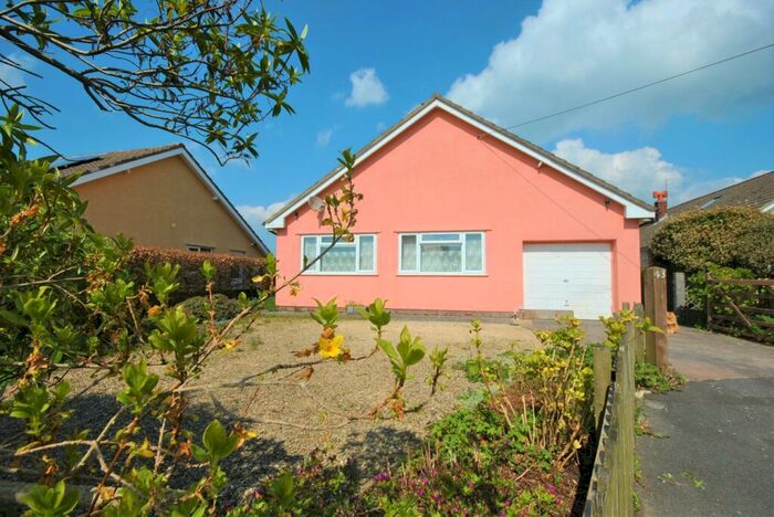 3 Bedroom Bungalow For Sale In Beech Road, Shipham, BS25