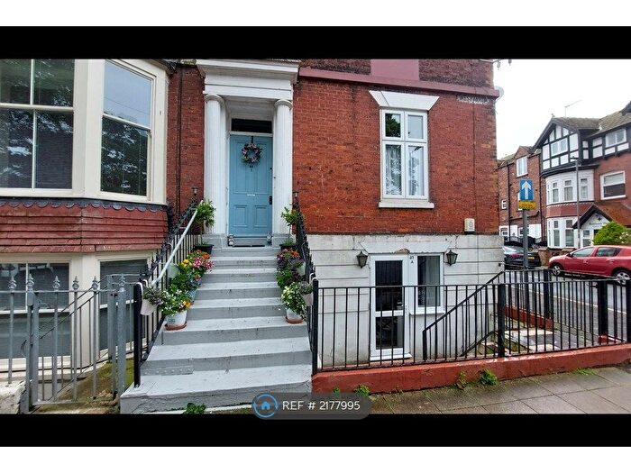 2 Bedroom Flat To Rent In Filey, Filey, YO14