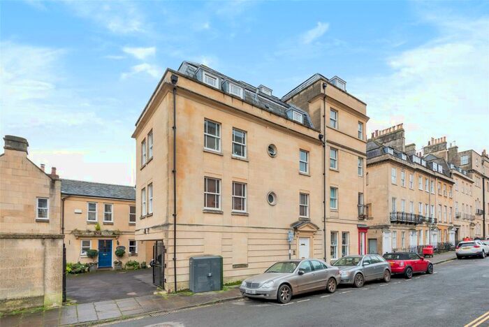 3 Bedroom Apartment To Rent In Catharine Place, Bath, Somerset, BA1