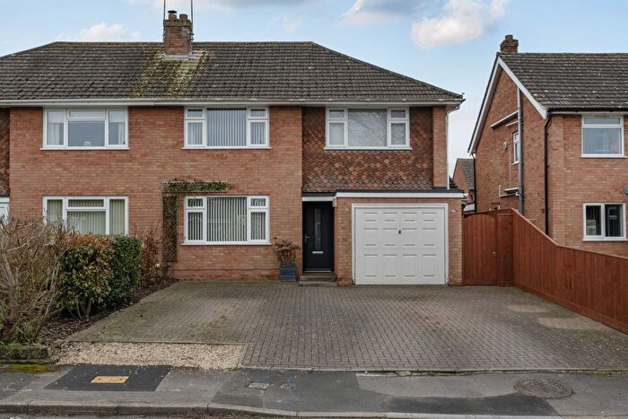 3 Bedroom Semi Detached House For Sale In Bradene Close, Royal Wootton Bassett, SN4