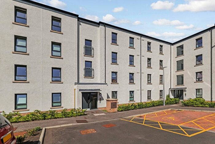 2 Bedroom Apartment For Sale In Canal View, Winchburgh, EH52