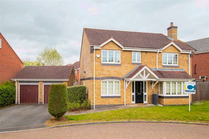 4 Bedroom Detached House To Rent In Carisbrooke Way, Kingsmead, Milton Keynes, Bucks, MK4