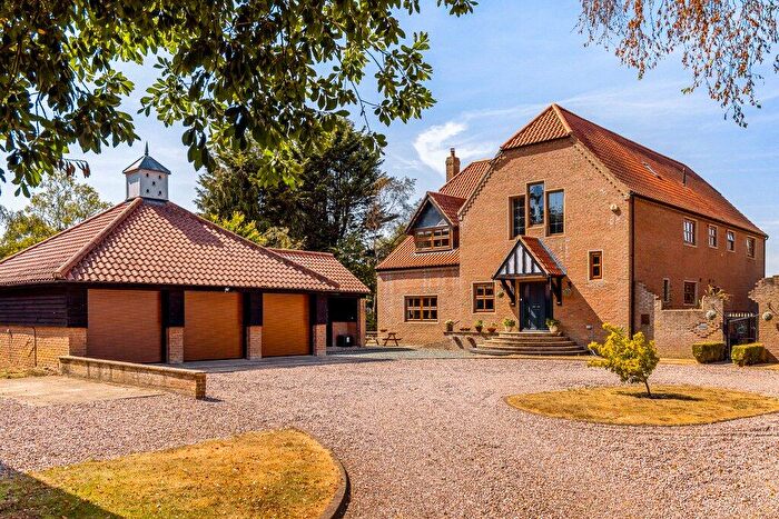5 Bedroom Detached House For Sale In The Barn, South Thoresby, Alford, LN13