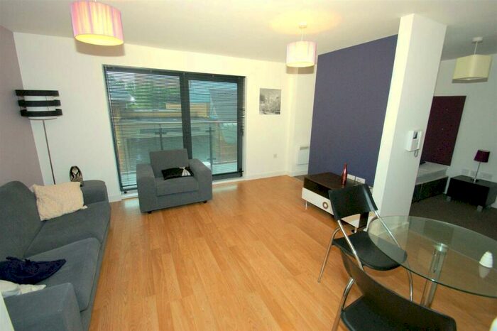 1 Bedroom Flat To Rent In Skyline, St Peters Square, Leeds, LS9