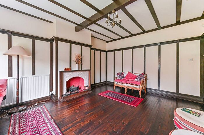 4 Bedroom Property To Rent In Sefton Road, Croydon, CR0